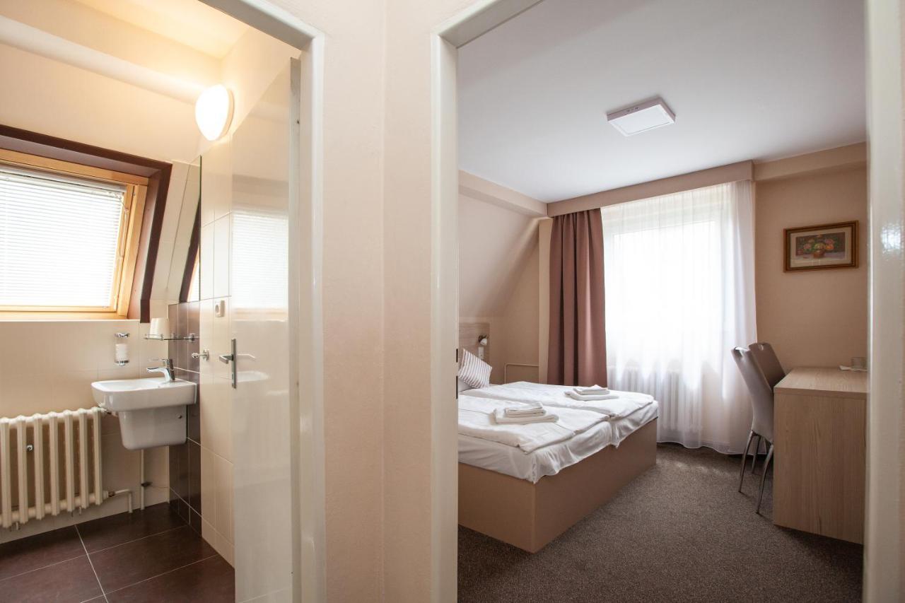 Hotel Stella Plzeň Exterior foto